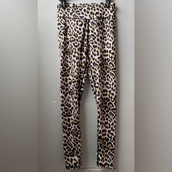 Leopard Pattern Leggings - Picture 1 of 3